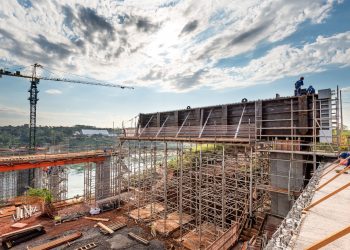 Obras da usina de Itaipu geram oportunidade para mais de 2,5 mil trabalhadores