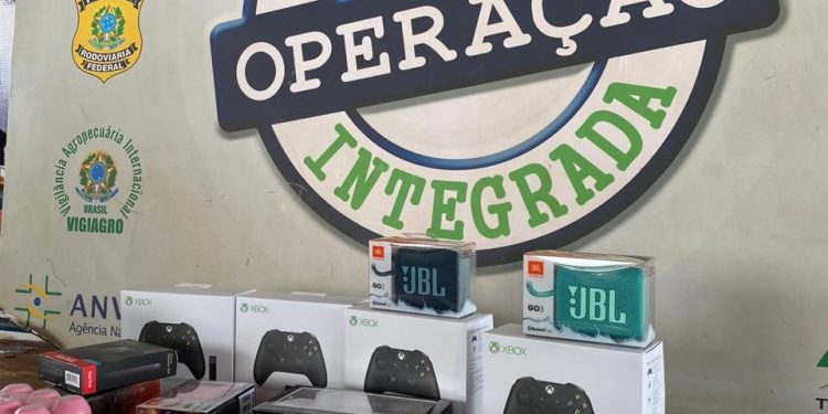 Personal trainer foi preso com Pramil e anabolizantes na Ponte da Amizade