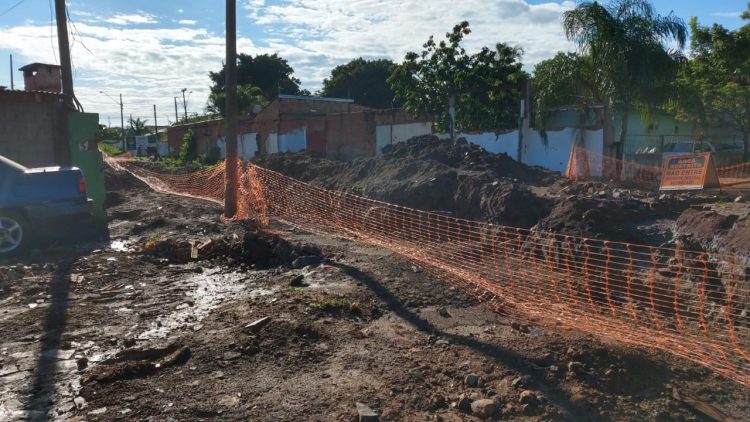 Com obras inacabadas, moradores do São Luís ainda sofrem com alagamentos