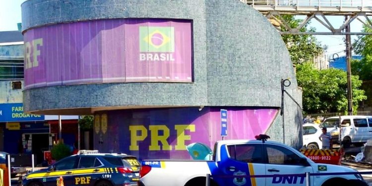 “Cruze Seguro”: PRF fiscaliza 19 caminhões e apreende 13 por má conservação em Foz