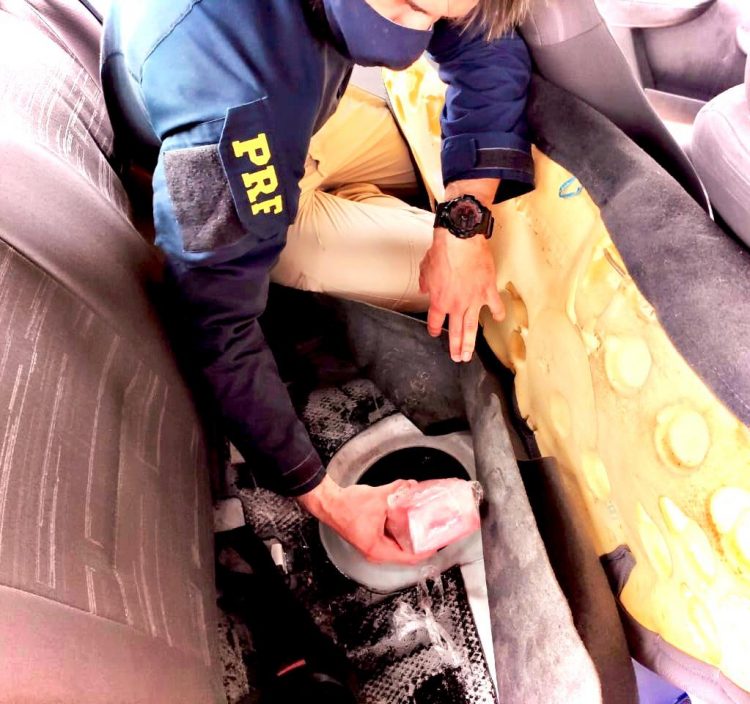 PRF apreende maconha oculta em veículo com bebê de 2 meses em Céu Azul