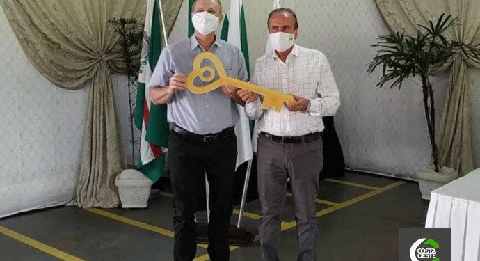 Cerimônia oficializa intercooperação entre Lar e Copagril