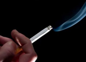BBC: Por que fumar cigarro é hábito mais comum entre os mais pobres