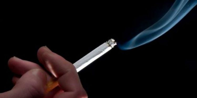 BBC: Por que fumar cigarro é hábito mais comum entre os mais pobres