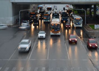Denatran publica agenda regulatória que inclui multas para ciclistas e pedestres