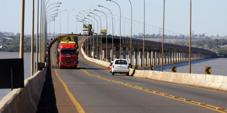 Governo e Itaipu formalizam convênios de R$ 193 milhões para obras em Guaíra e Cascavel