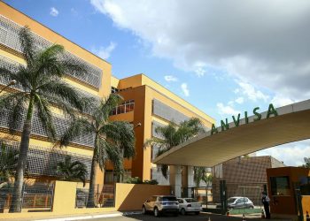 Anvisa: eventos adversos das vacinas estão dentro do previsto