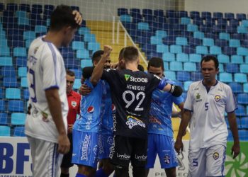 Foz Cataratas vence na estreia da Taça Brasil