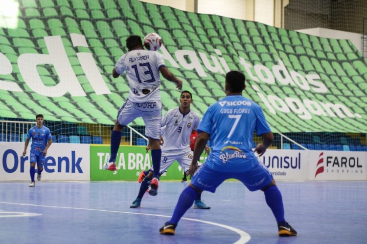 Foz Cataratas vence na estreia da Taça Brasil