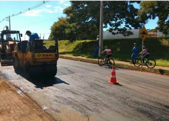 Prefeitura instala novos redutores de velocidade em Foz