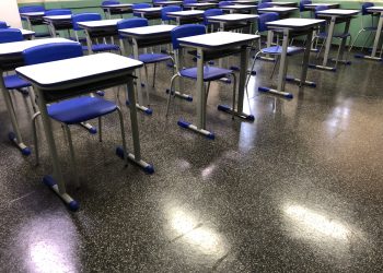 Escolas Municipais de Foz já tem 17 professores infectados com coronavírus