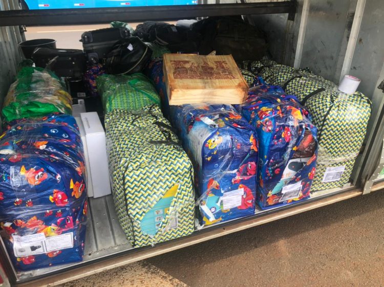 Receita Federal e BPFron retiveram 4 ônibus de turismo na BR-277 na última semana