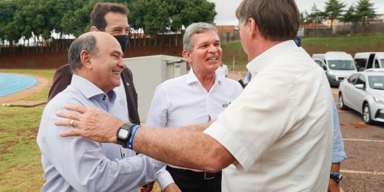 Em Cascavel, Bolsonaro destaca o apoio da Itaipu ao desenvolvimento do Paraná