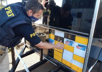 PRF encontra celulares em fundo falso de reboque em Santa Terezinha de Itaipu
