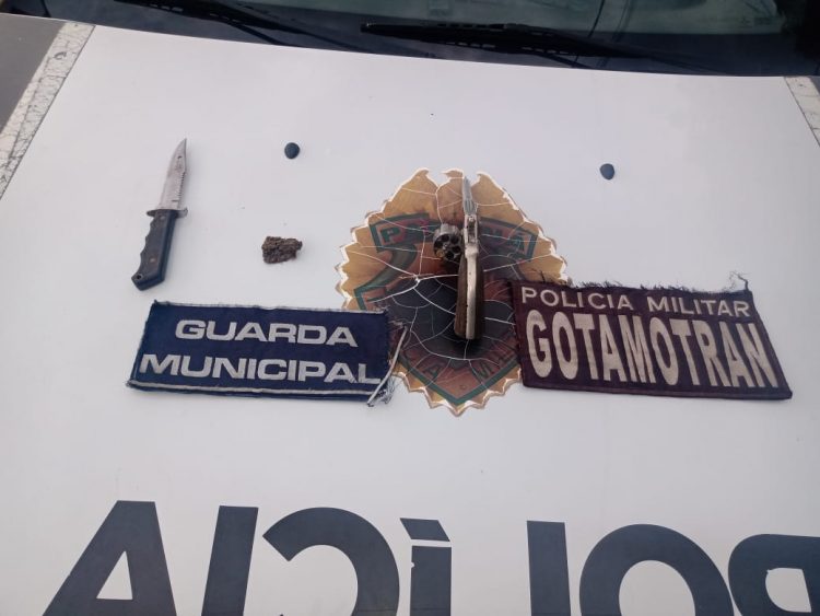 Guarda Municipal e PM prendem suspeitos de roubo à farmácia no Sol de Maio