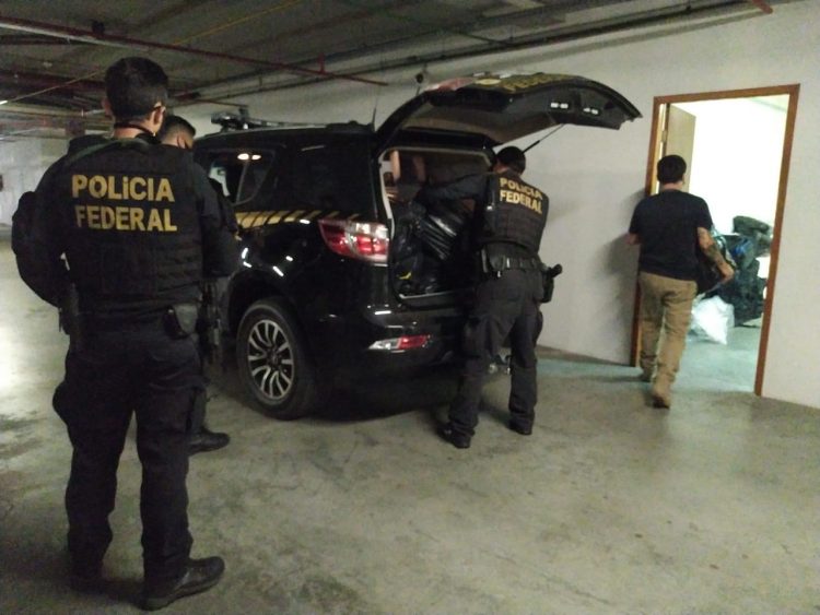 PF apreende carga de 220kg de cocaína no Porto de Paranaguá