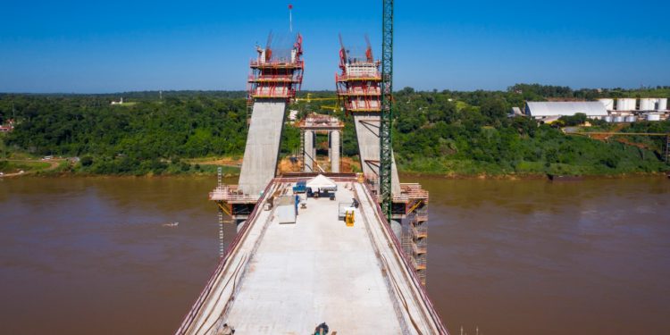 Apesar da chuva de janeiro, obras na Ponte da Integração seguem no cronograma
