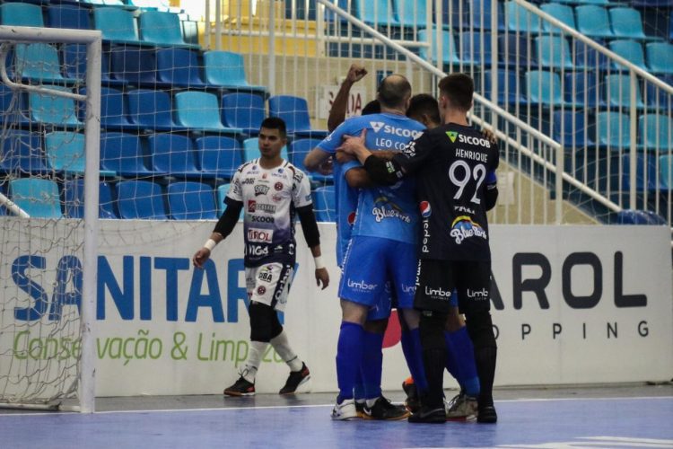 Foz Cataratas segue para quartas de final da Taça Brasil em primeiro no grupo