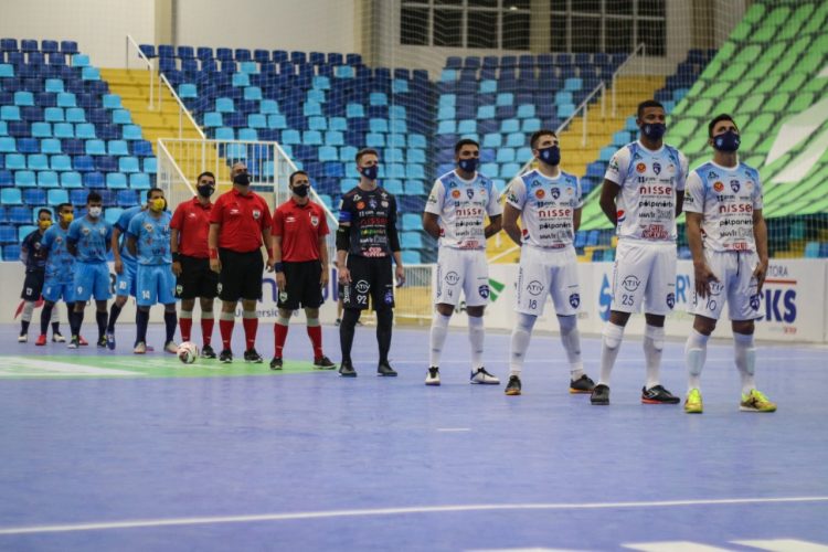 Foz Cataratas vence de goleada e está na semifinal na Taça Brasil