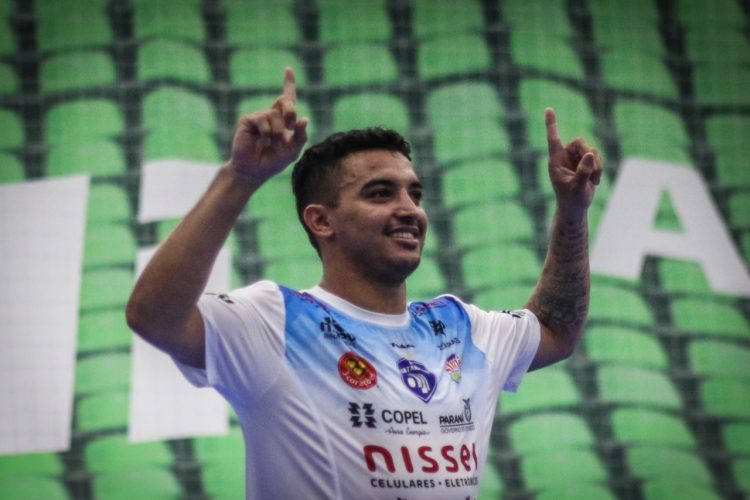 Foz Cataratas vence de goleada e está na semifinal na Taça Brasil