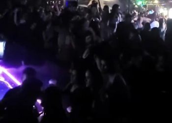 Com restrições em Foz, brasileiros participam de balada com aglomeração em CDE