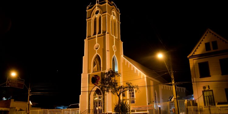 Paraná libera cultos religiosos com até 50% de ocupação