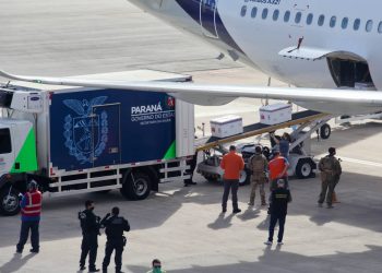 Com a chegada do quarto lote, Paraná começa a vacinar idosos contra Covid-19