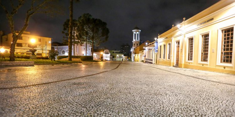 Governo reduz tempo do toque de recolher que passa vigorar meia noite