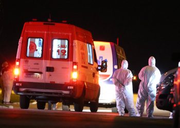 Paraná recebe 14 pacientes com Covid-19 transferidos de Manaus