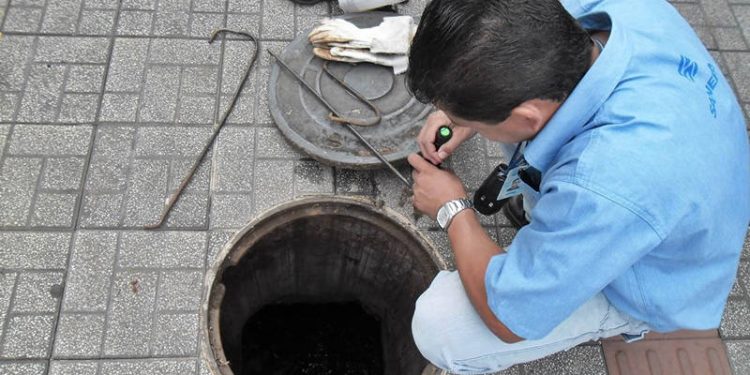 Sanepar poderá compartilhar rede de esgoto com fibra óptica