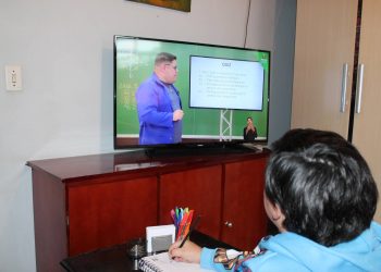 Ano letivo da Rede Estadual começou nesta quinta com aulas de reforço