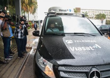 MCom apresenta protótipo de internet móvel via satélite para veículos