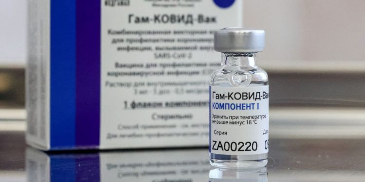 Uso emergencial: Anvisa suspende prazo de análise da Sputnik V