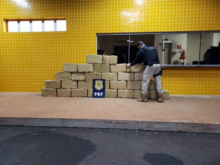 PRF apreende 150 toneladas de drogas no Paraná em 2020 e registra novo recorde histórico
