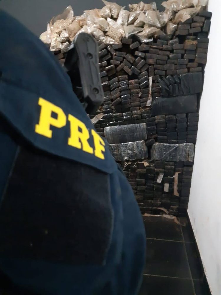 PRF apreende 150 toneladas de drogas no Paraná em 2020 e registra novo recorde histórico