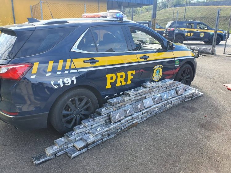 PRF apreende 150 toneladas de drogas no Paraná em 2020 e registra novo recorde histórico