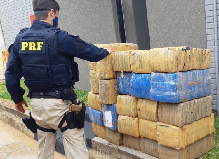 PRF apreende 150 toneladas de drogas no Paraná em 2020 e registra novo recorde histórico