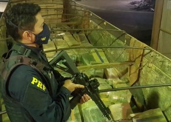 PRF apreende 150 toneladas de drogas no Paraná em 2020 e registra novo recorde histórico