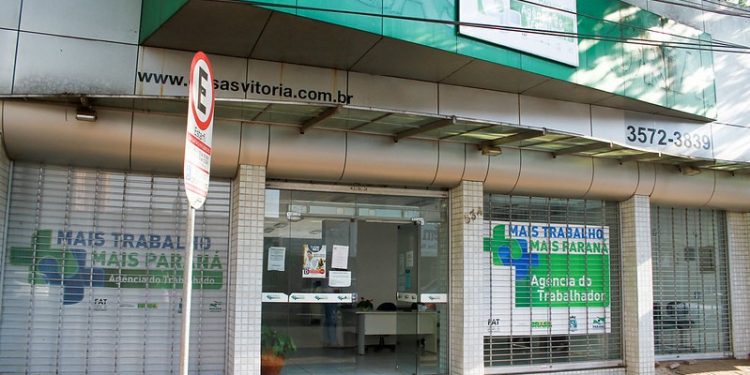 Foz tem saldo positivo na geração de empregos em fevereiro