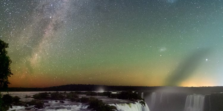 Cataratas do Iguaçu compõe registros celestiais inéditos