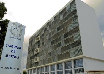 Justiça nega pedido do MP para obrigar Paraná a retomar decreto mais restritivo