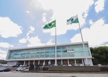 ACIFI requer a Ratinho Jr. auxílio para empresas de Foz