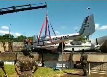 Campus da Unioeste em Foz recebe doação de duas aeronaves de asa fixa