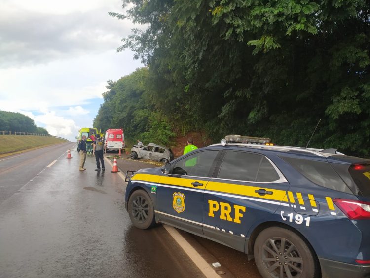 Acidente na BR-277 em São Miguel do Iguaçu deixa dois mortos