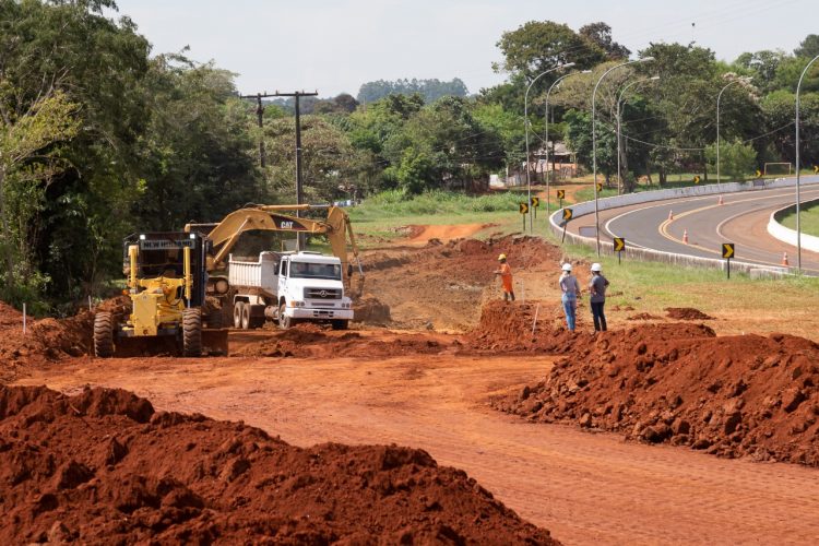 Obras da Perimetral Leste avançam em três frentes