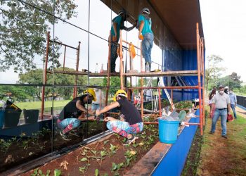 Obra do escritório da Fibra, financiada por Itaipu, garante carteira assinada para 60 trabalhadores