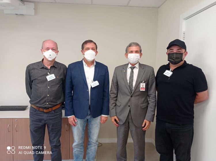 Reconhecimento: Prefeitura de Foz agradece legado de Silva e Luna