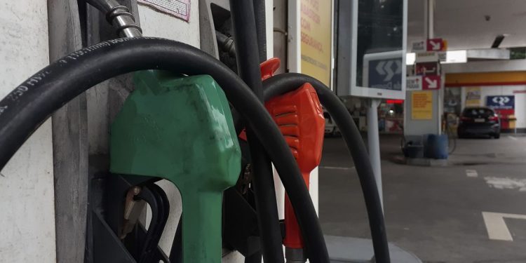 Entenda como é a composição do preço dos combustíveis