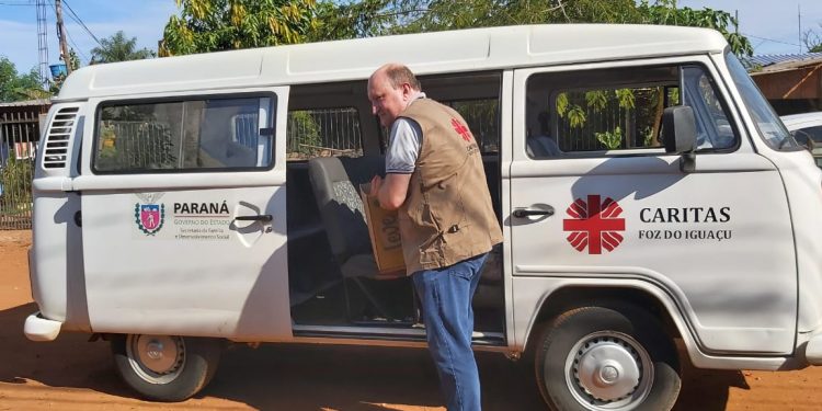 “Foz unida: nenhum prato vazio” pretende arrecadar alimentos à famílias não beneficiadas pelo governo