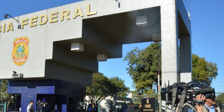 RS: Polícia Federal investiga contratação de varredores de rua fantasmas